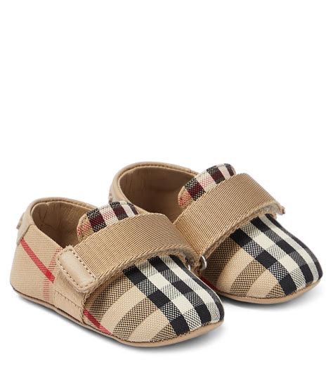 burberry baby booties